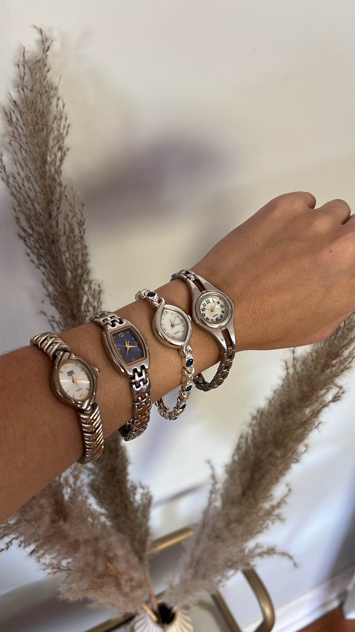 008 Silver Quartz Watch