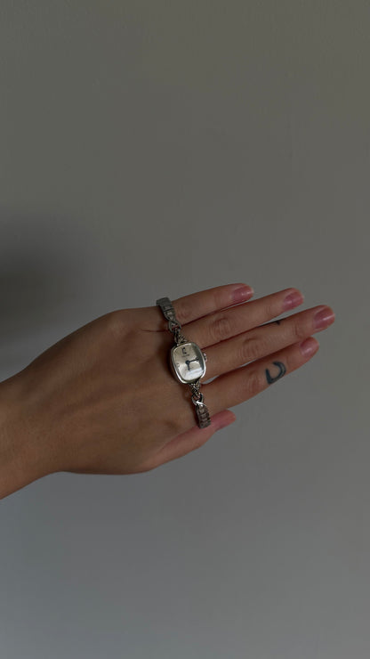 001 Vintage Time Tone 17 Jewel Mechanical Watch