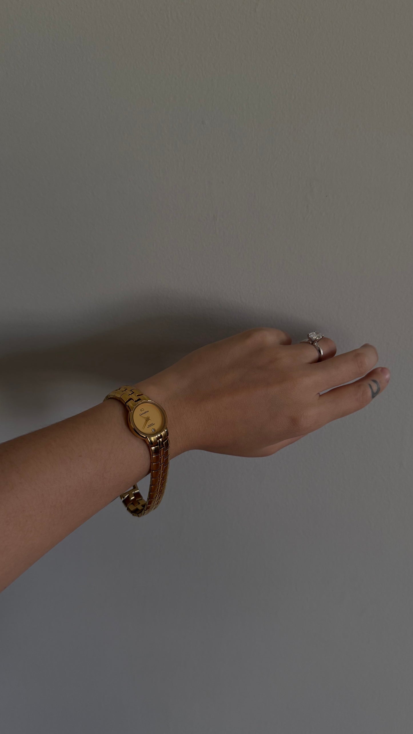Vintage Garsedina Gold Watch