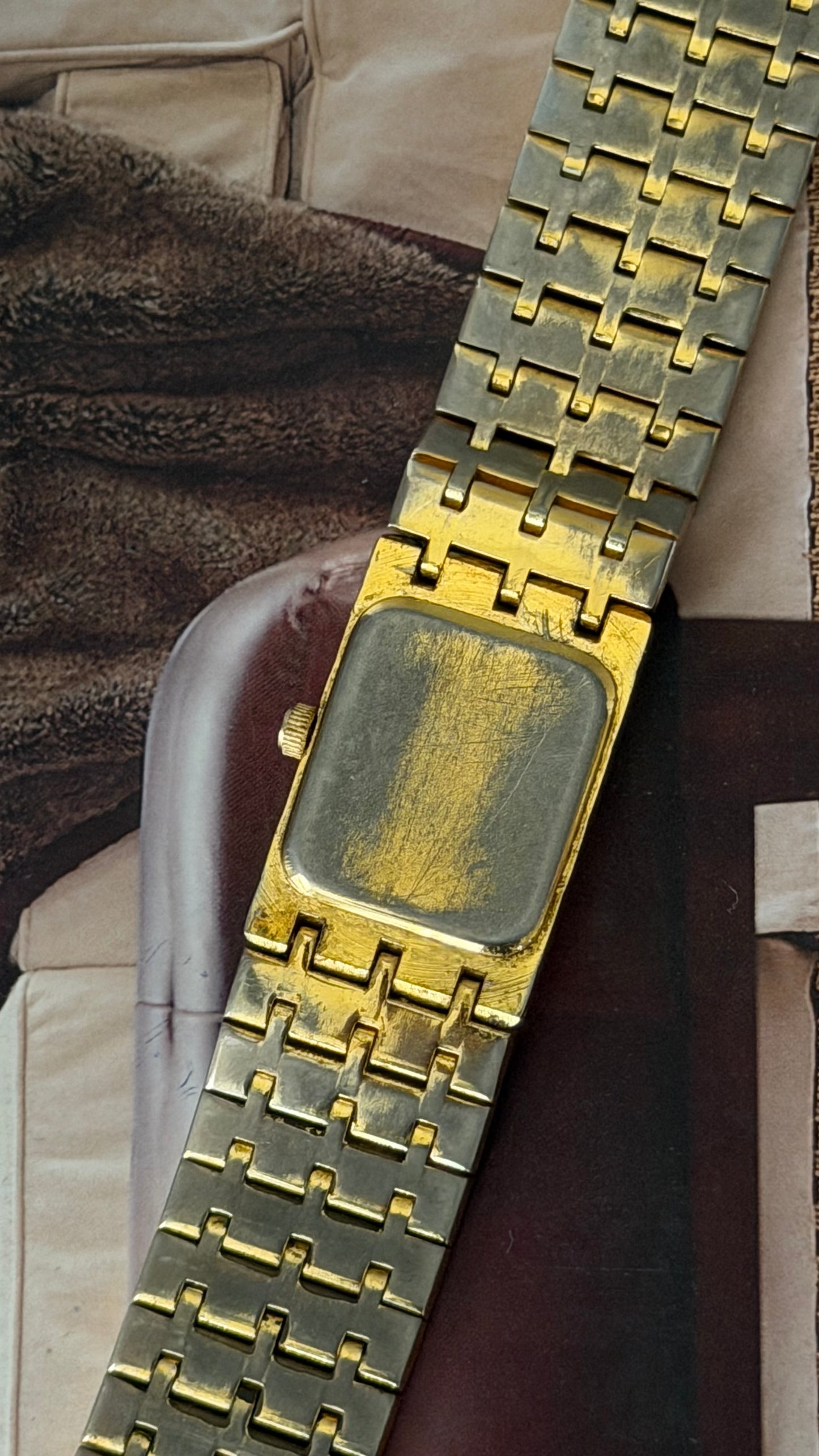 Vintage Solina Two-Tone Black Dial Watch