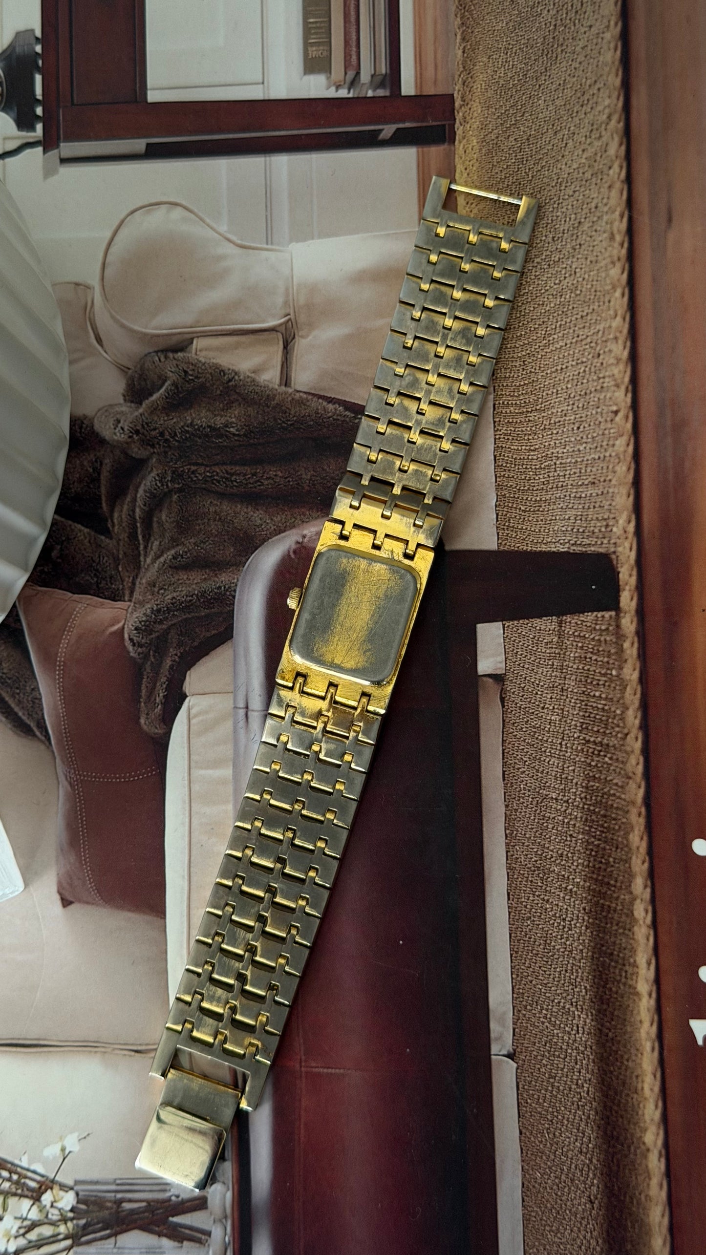 Vintage Solina Two-Tone Black Dial Watch