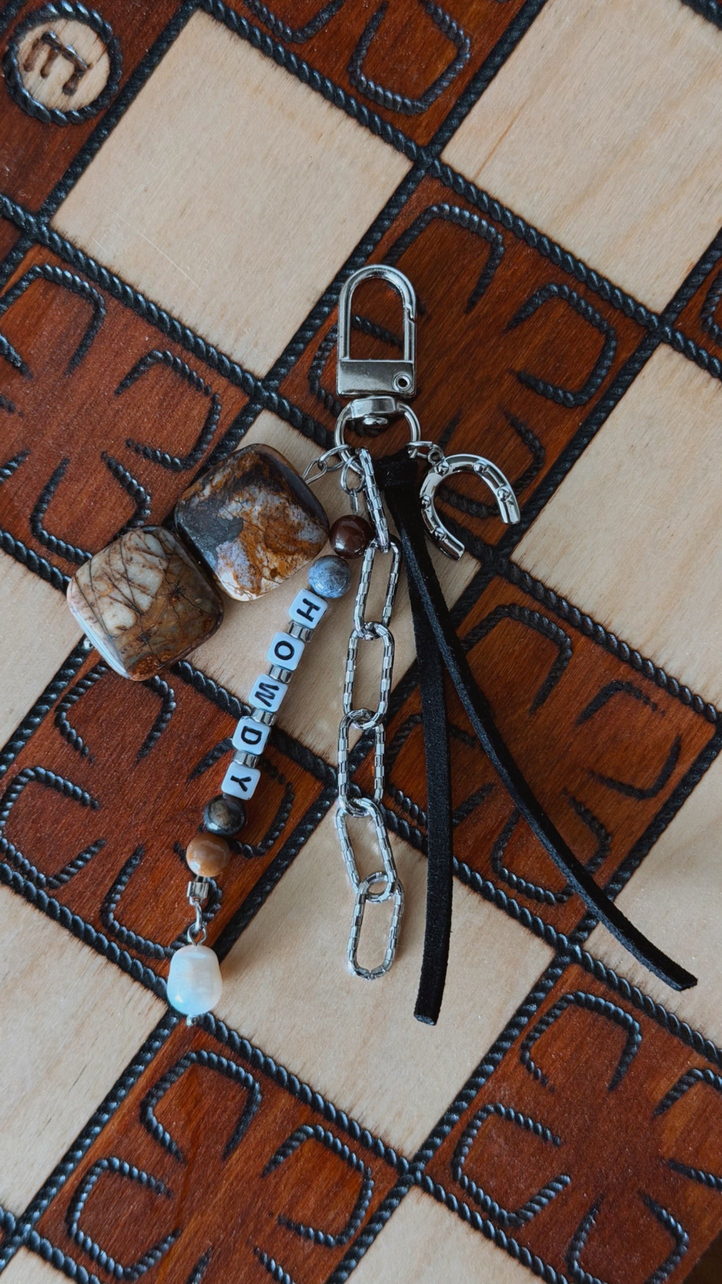 Howdy Bag Chain