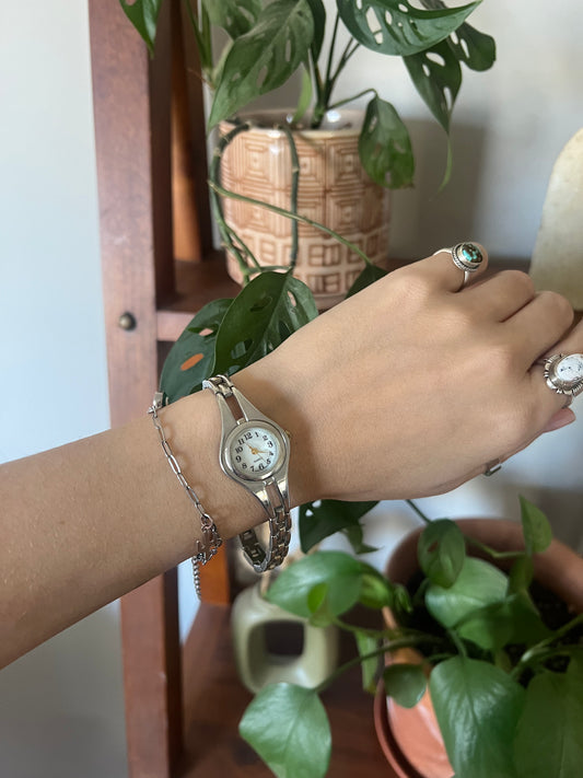 008 Silver Quartz Watch