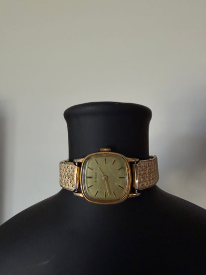 009 Vintage Timex Gold-Tone Watch (Not Working)